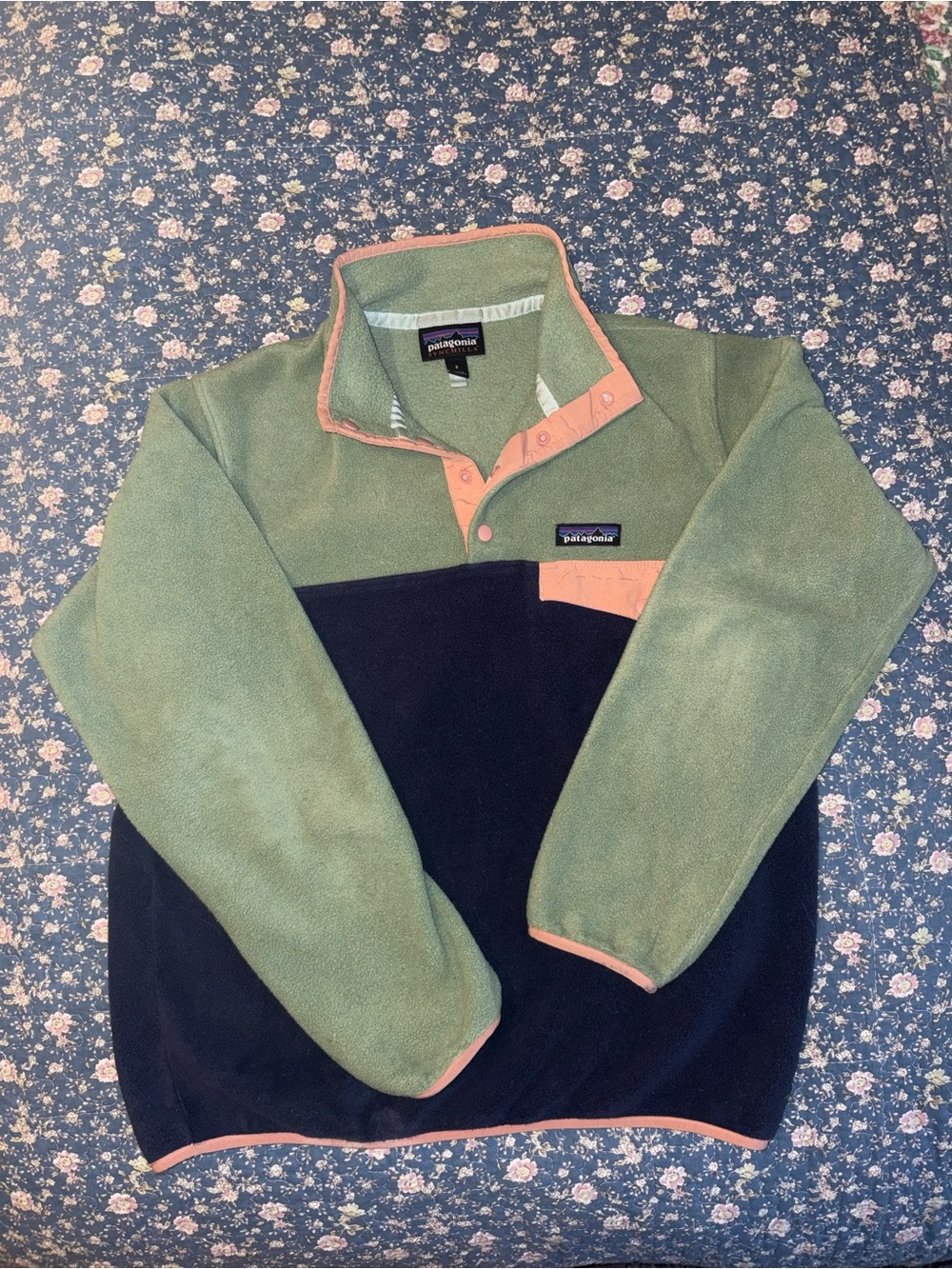 Patagonia Olive Green & Navy Synchilla with Coral Trim
